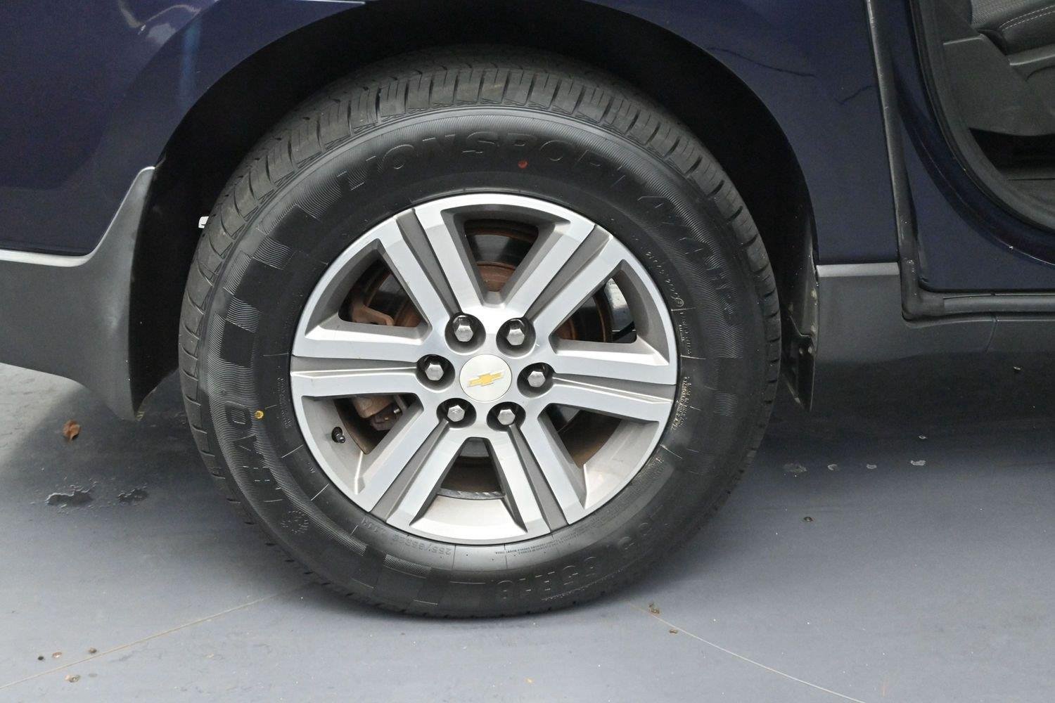 Used 2015 Blue Velvet Metallic Chevrolet LT image 35