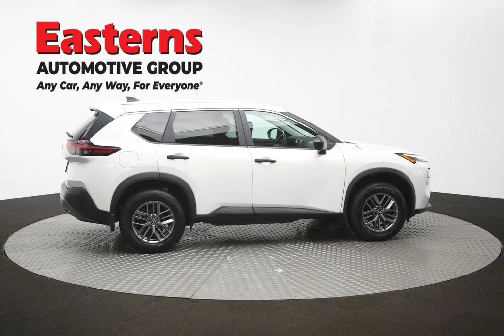 Used 2023 White Nissan S image 44