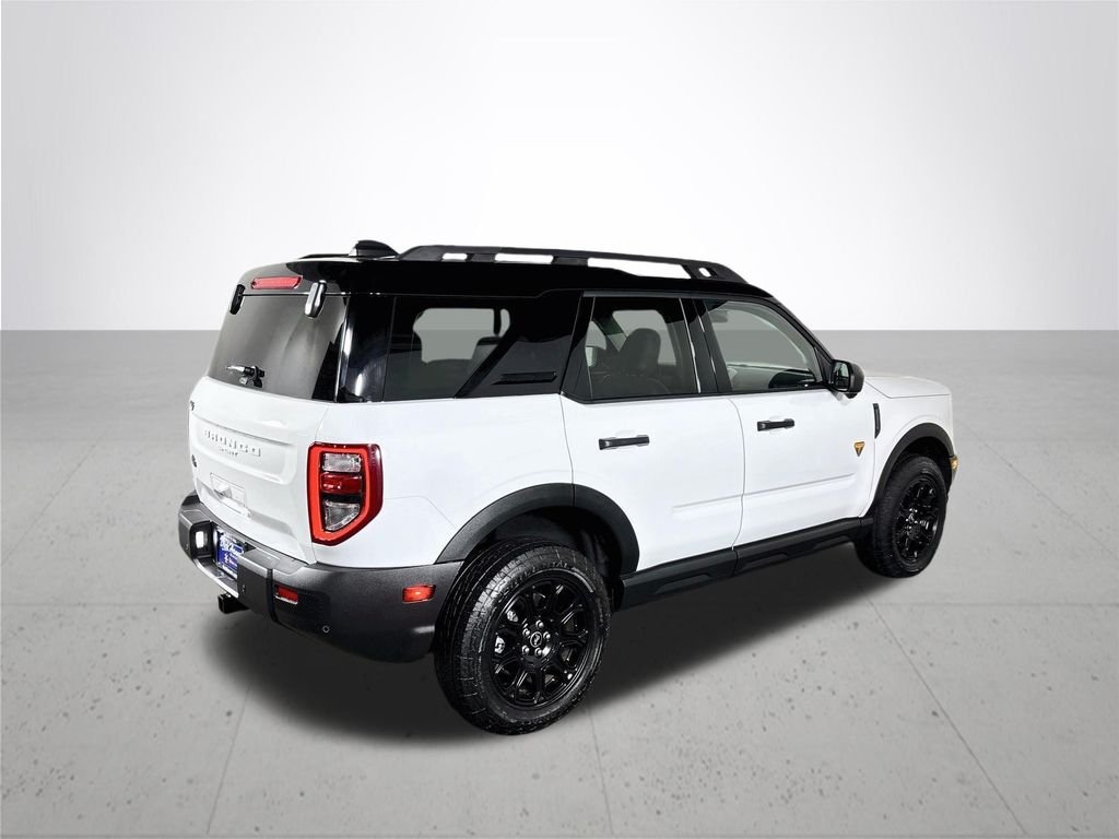 Used 2025 White Ford Badlands image 6