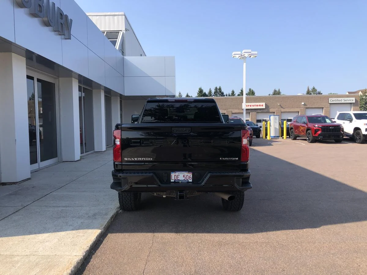 Used 2024 Black Chevrolet 4WD Crew Cab 159" Custom Z71 image 7