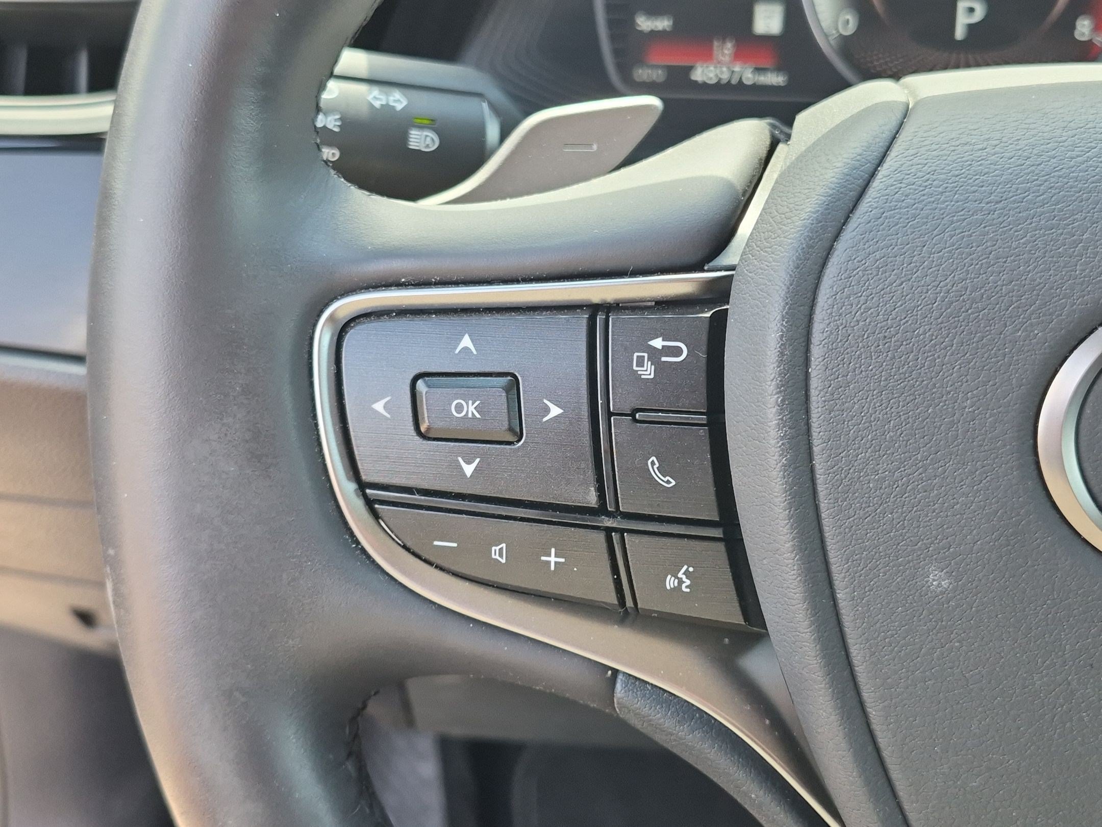 Certified Used 2023 Iridium Lexus ES 250 image 18