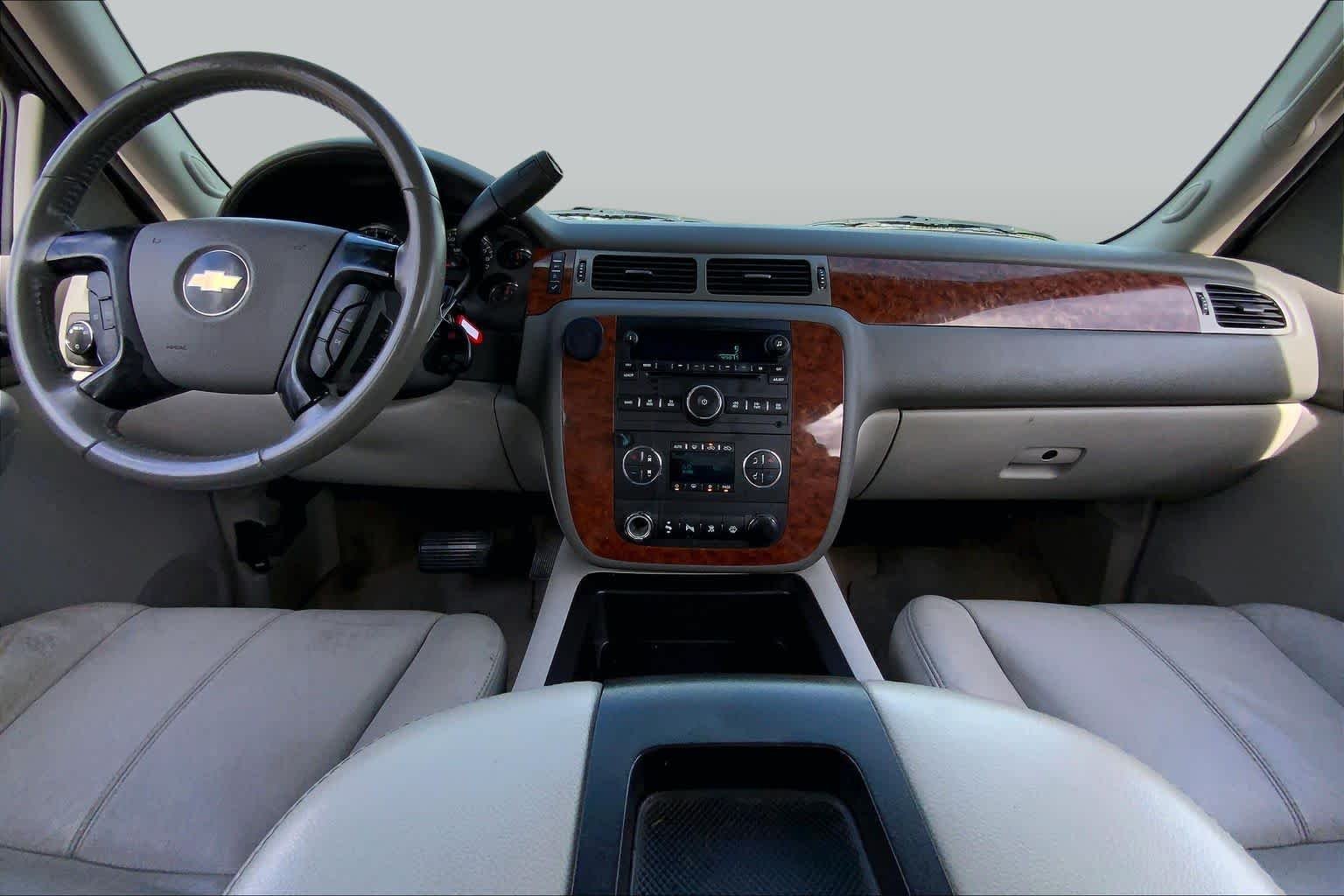 Used 2008 Graystone Metallic Chevrolet LT w/3LT image 14
