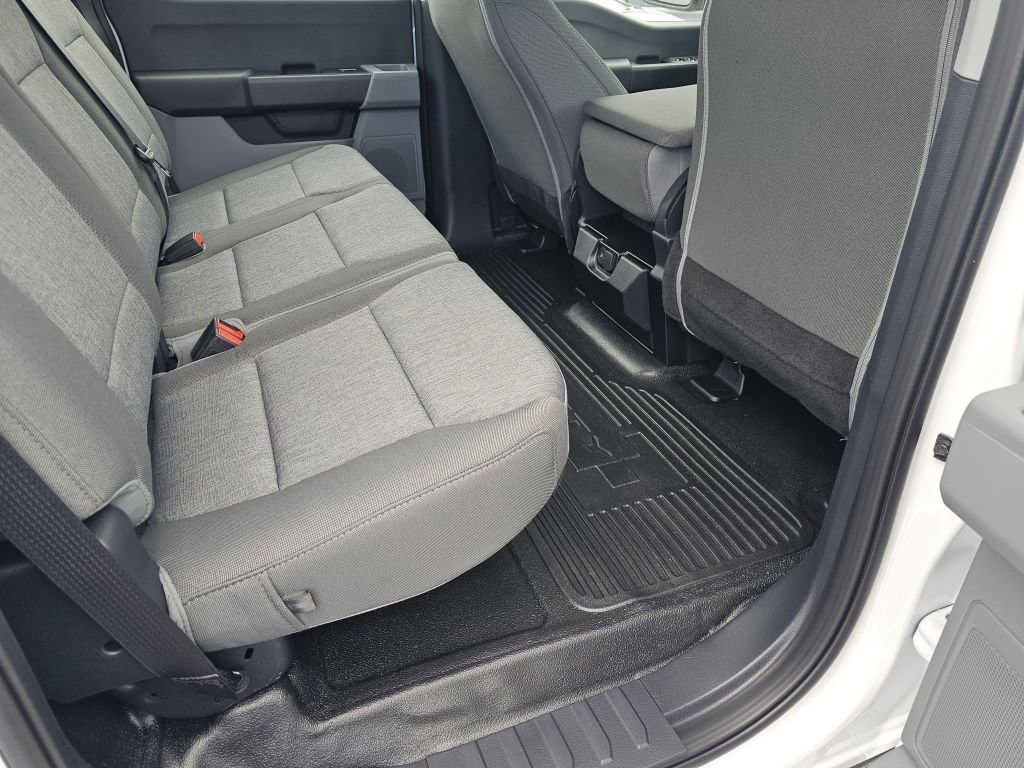 New 2026 Oxford White Ford XL image 5
