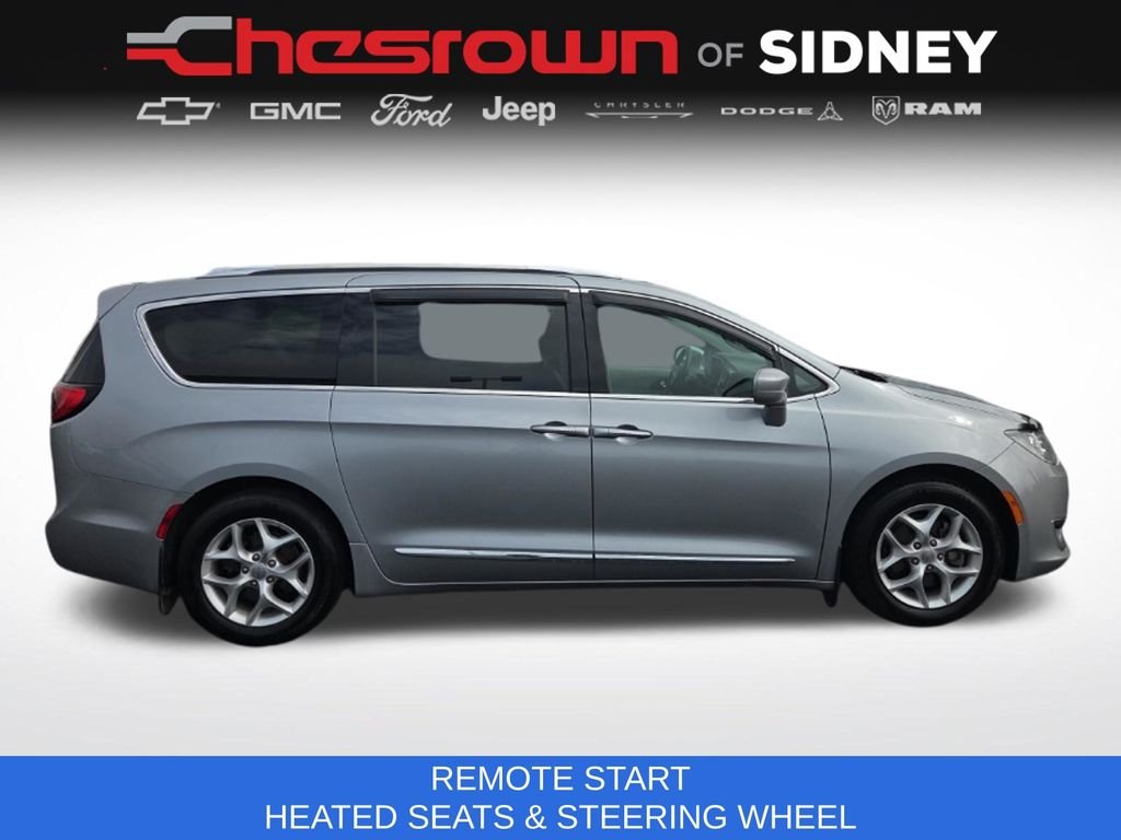 Used 2019 Silver Chrysler Touring L image 4