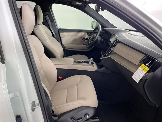 2026 Volvo XC90 Plus - Photo 45