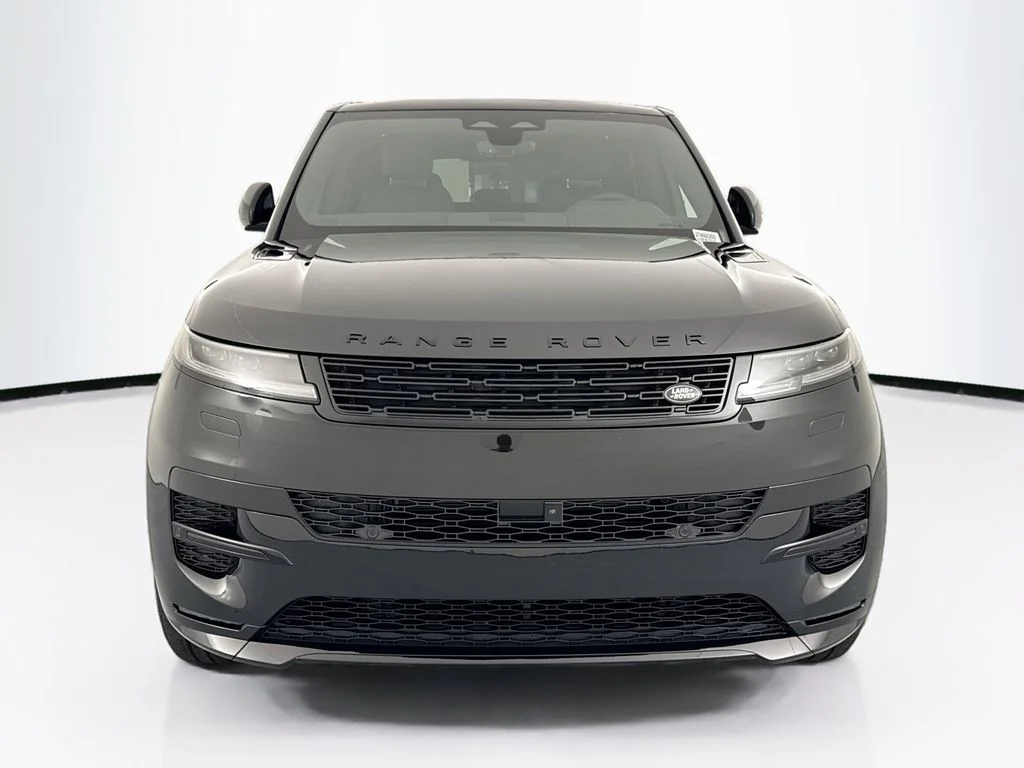 New 2026 Santorini Black Land Rover Dynamic SE image 2
