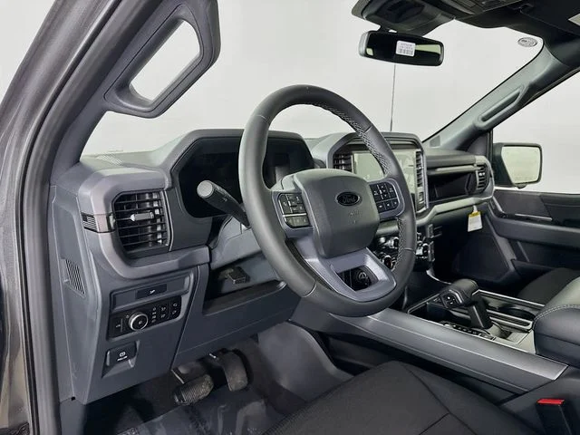 New 2026 Carbonized Gray Metallic Ford XLT image 9