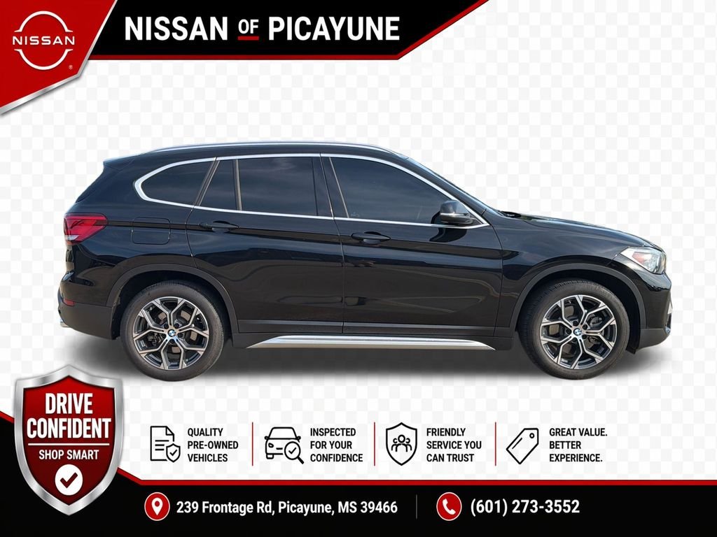Used 2022 Black BMW sDrive28i image 8