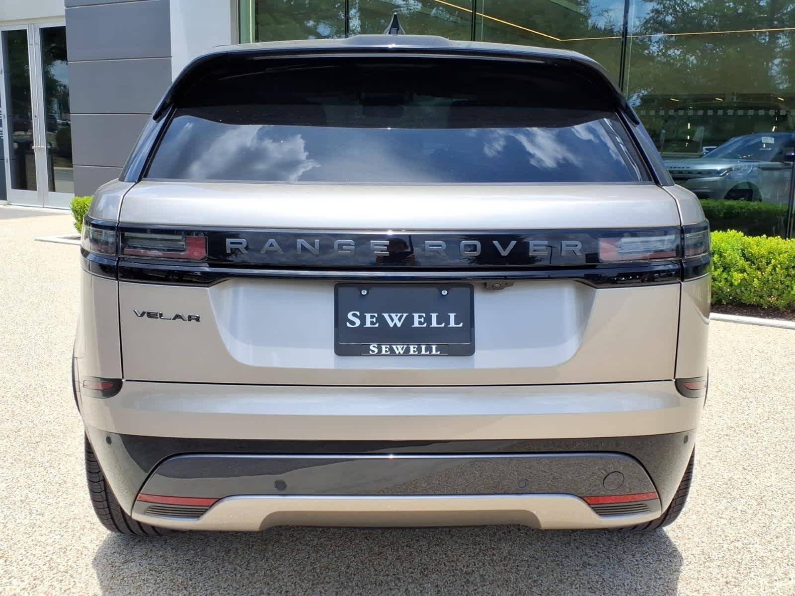 New 2026 Batumi Gold Land Rover Dynamic SE image 5