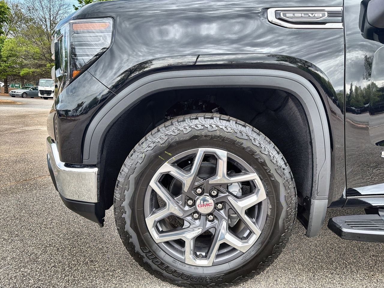 New 2026 Onyx Black GMC SLE image 28
