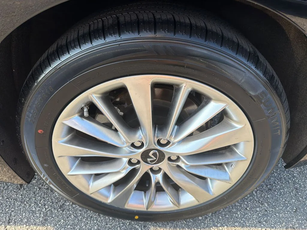 Used 2020 Black INFINITI 3.0t LUXE image 19
