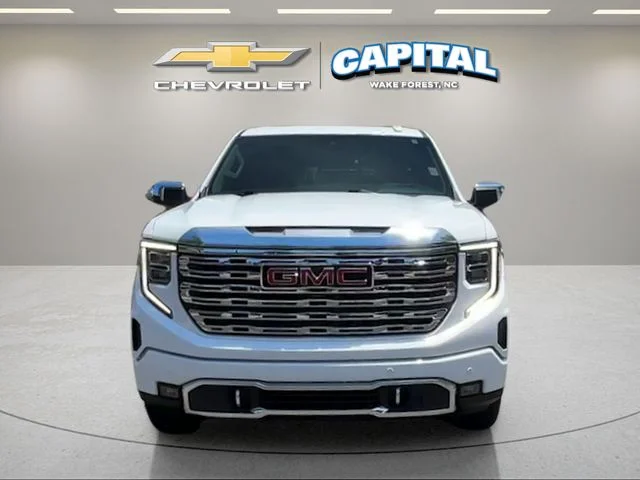 Used 2024 White GMC Denali image 9