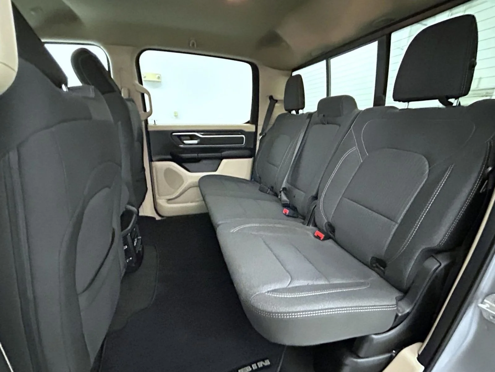 Used 2020 Silver Ram Big Horn/Lone Star image 19