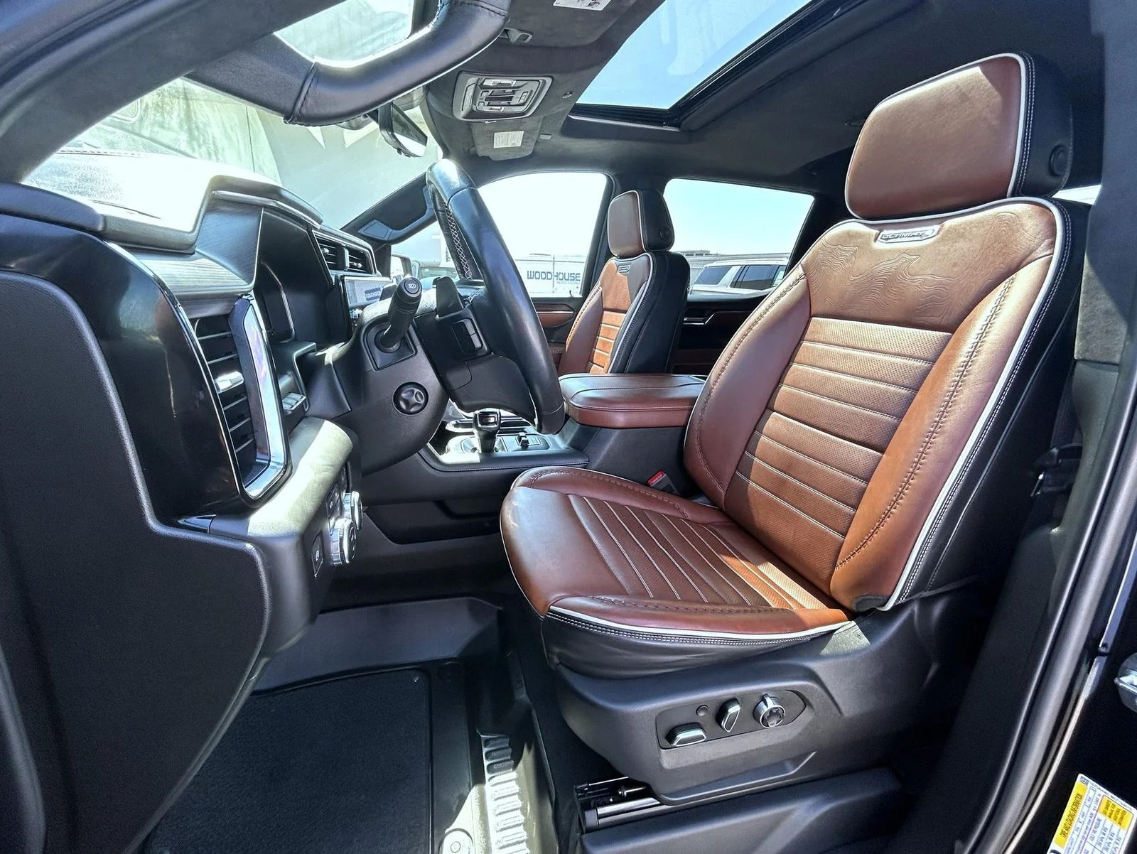Used 2024 Black GMC Denali Ultimate image 10