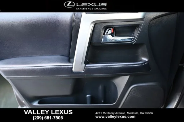 Used 2018 Gray Toyota SR5 image 12