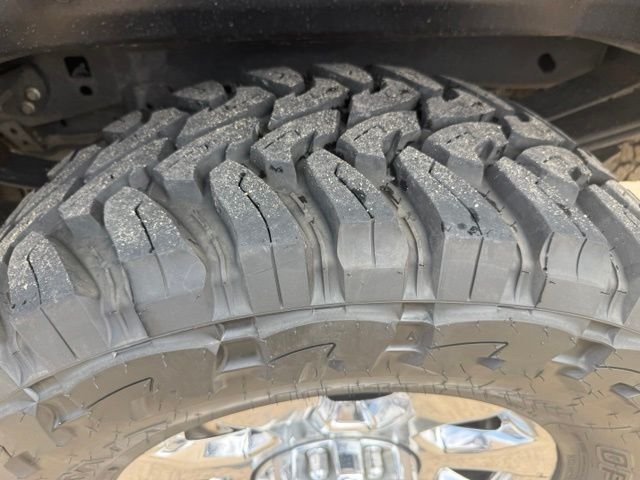 Used 2019 Black Ford King Ranch image 5