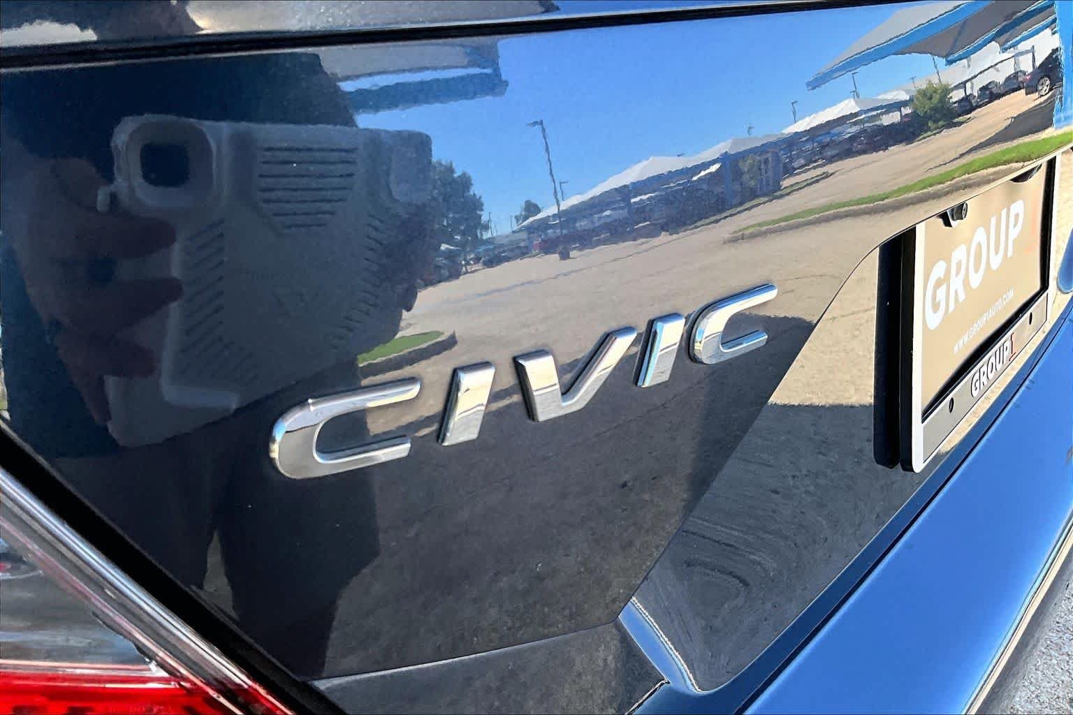 Used 2017 Cosmic Blue Metallic Honda EX-L image 30