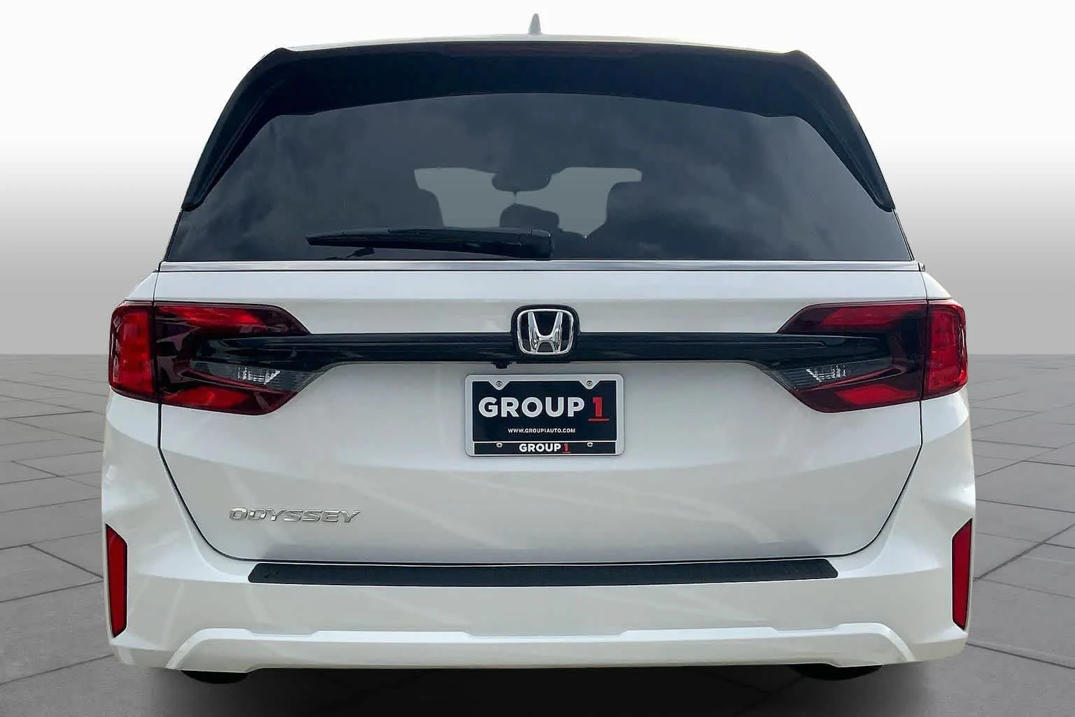 New 2026 Platinum White Pearl Honda EX-L image 4