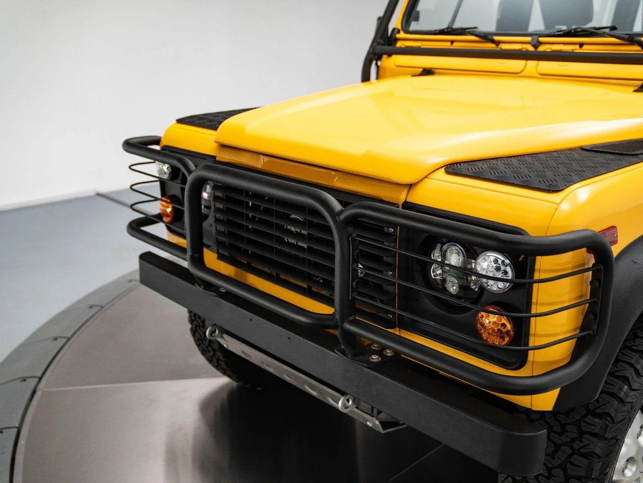 Used 1995 AA YELLOW Land Rover Soft Top image 9