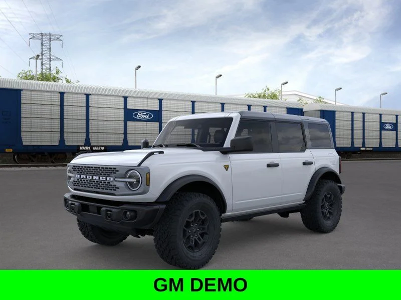 New 2026 Oxford White Ford Badlands image 1