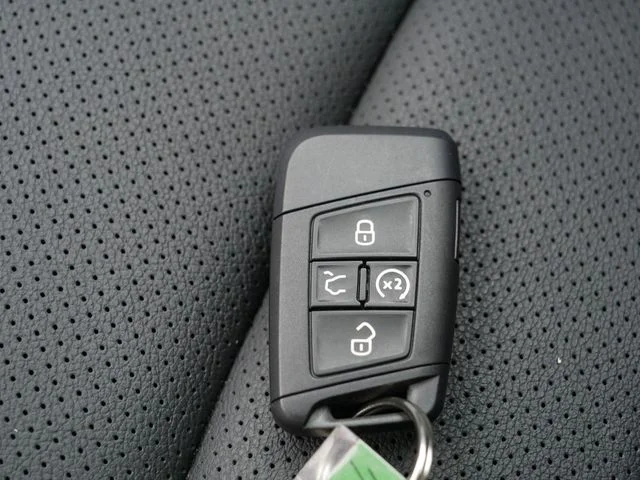 Certified Used 2023 Black Volkswagen 1.5T SEL image 36