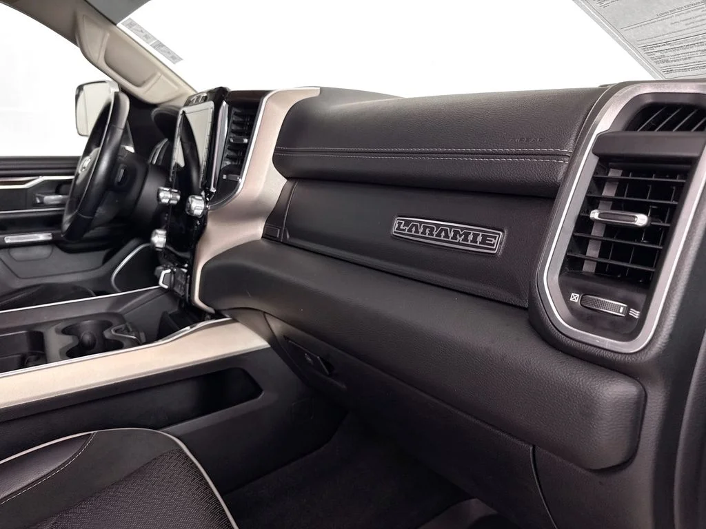 Used 2022 White Ram Laramie image 27