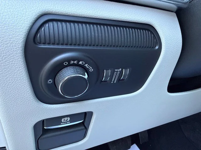 New 2027 Blue Jeep Overland image 17