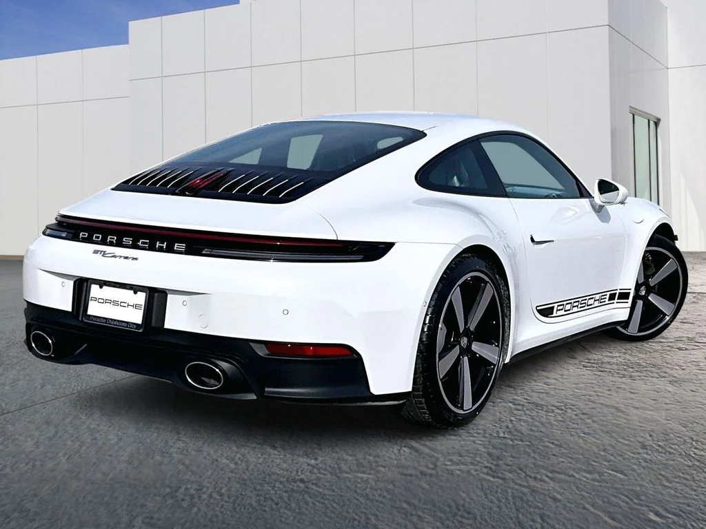 2026 Porsche 911 - Photo 7