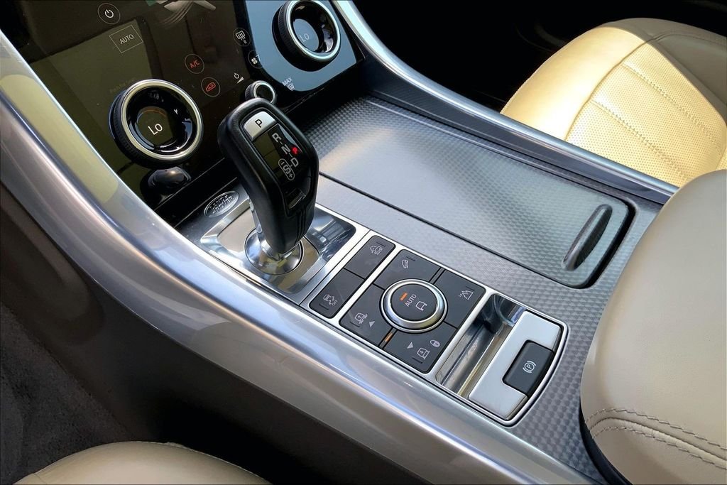Used 2019 White Land Rover Supercharged image 17