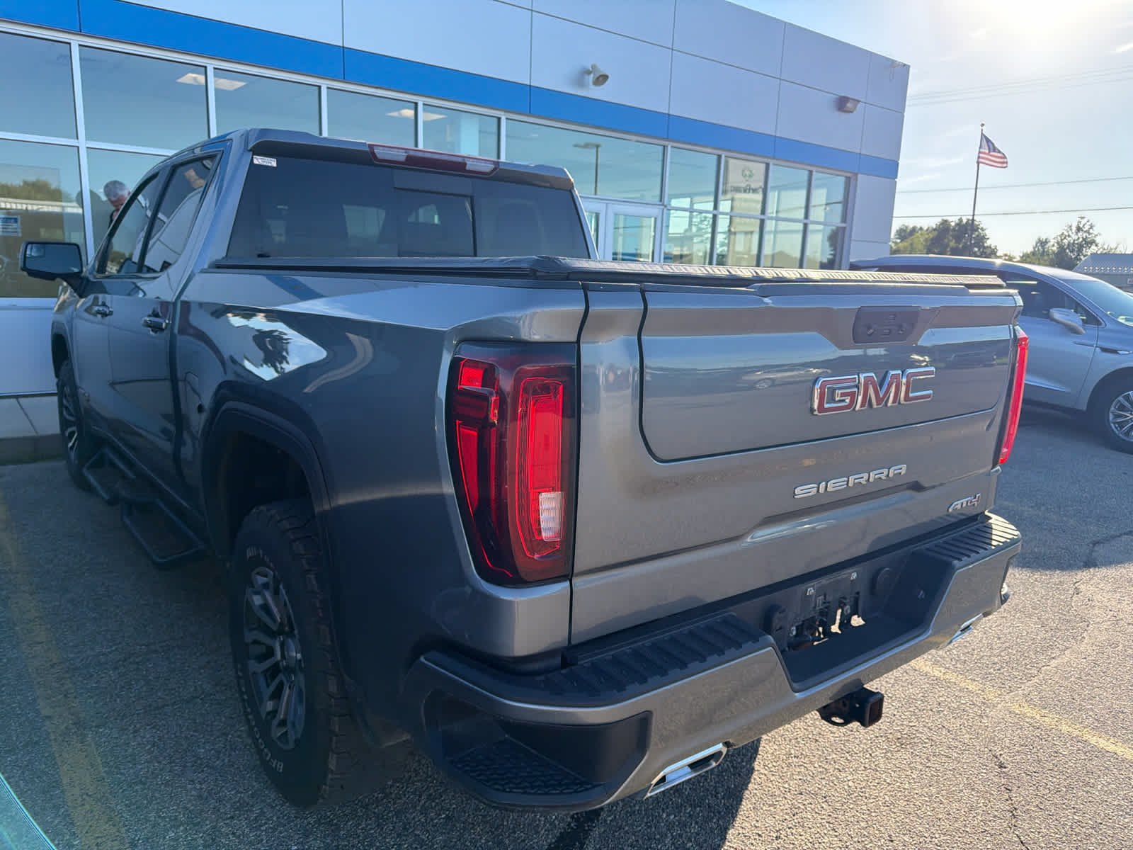 Used 2022 SATIN STEEL METALLIC GMC AT4 image 5