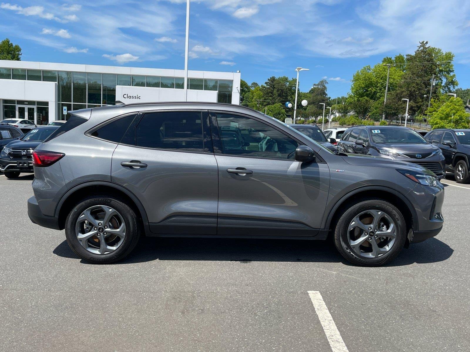 Used 2025 Carbonized Gray Ford ST-Line Select image 6