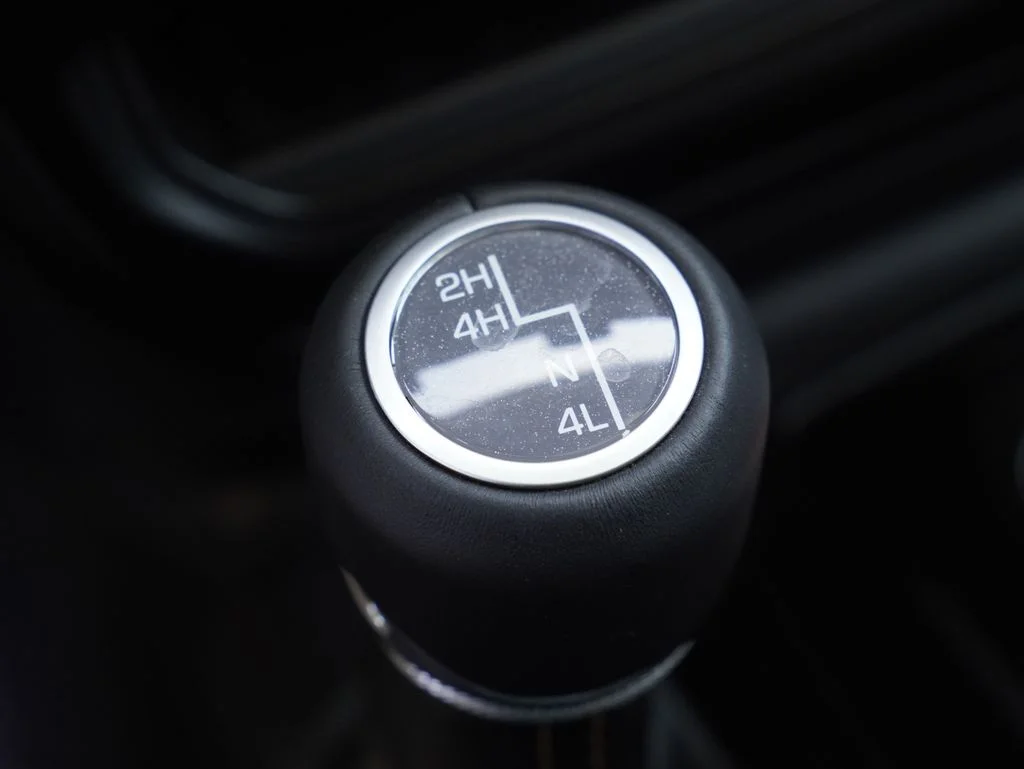Certified Used 2023 White/off-white Jeep High Altitude image 18