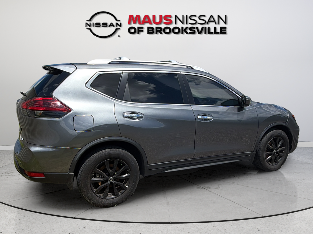 Used 2020 Gray Nissan SV image 10
