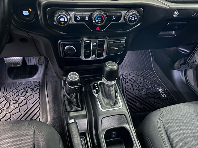 Used 2020 Gray Jeep Unlimited Sport S image 26