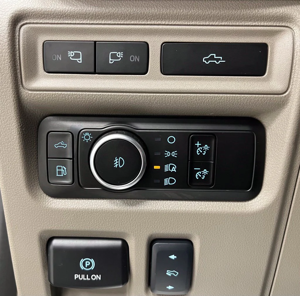 Used 2024 Black Ford Platinum image 33