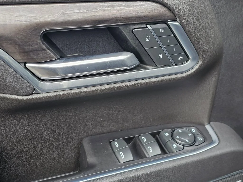 Used 2022 Silver Ice Metallic Chevrolet LTZ image 24
