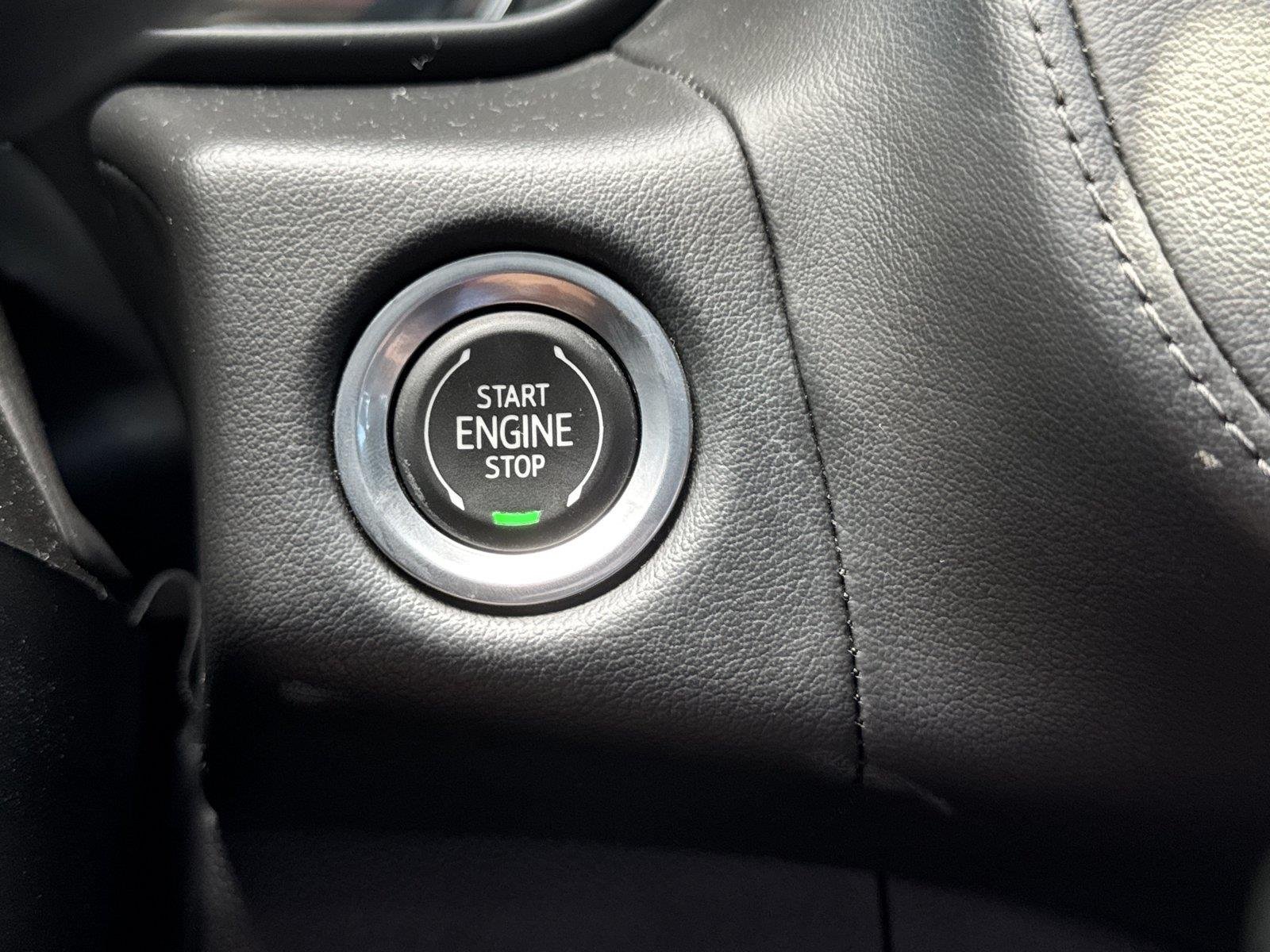 Used 2021 SUMMIT WHITE Chevrolet Z71 image 24