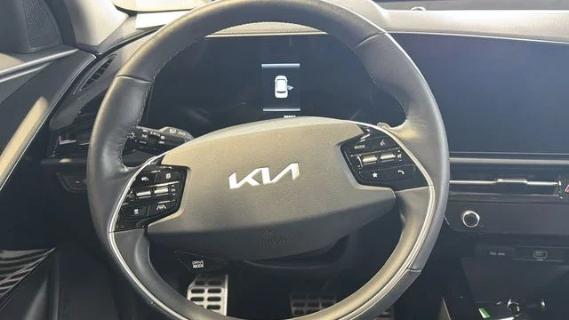 Certified Used 2023 Green Kia SX Touring image 21