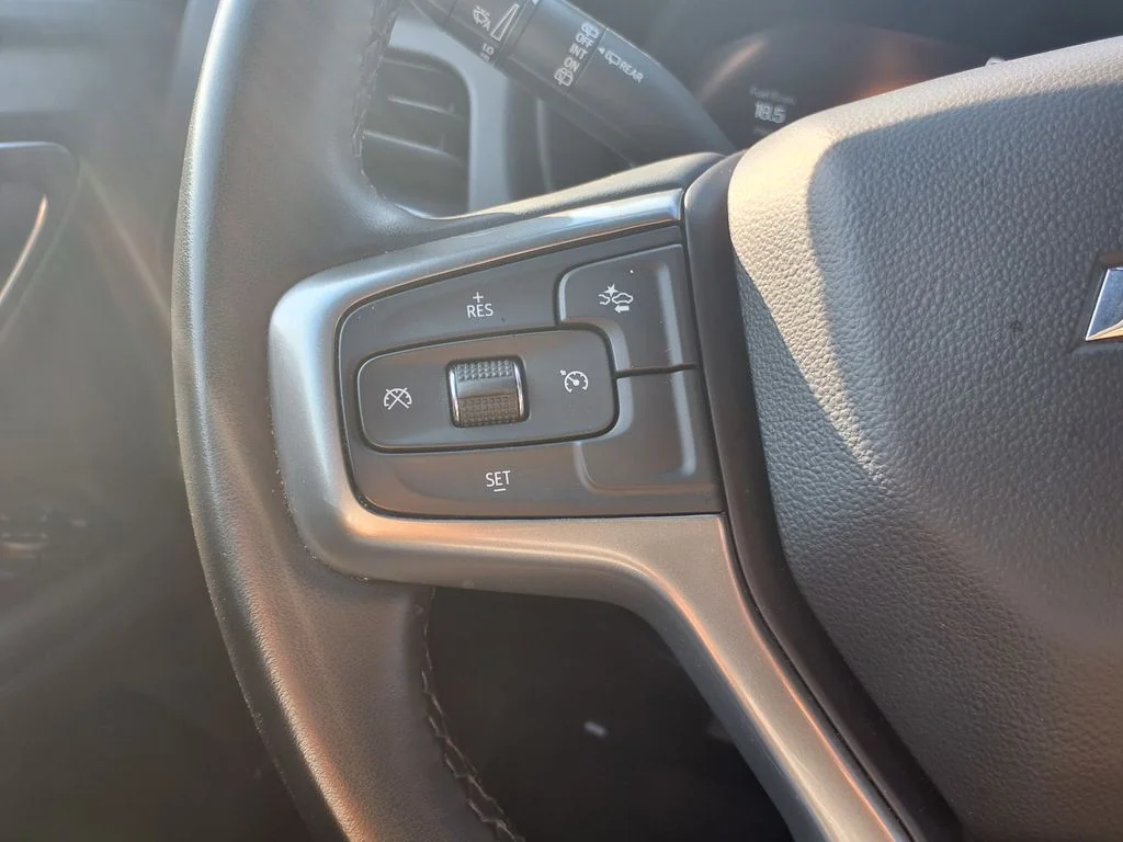 Used 2024 Gray Chevrolet LT image 29