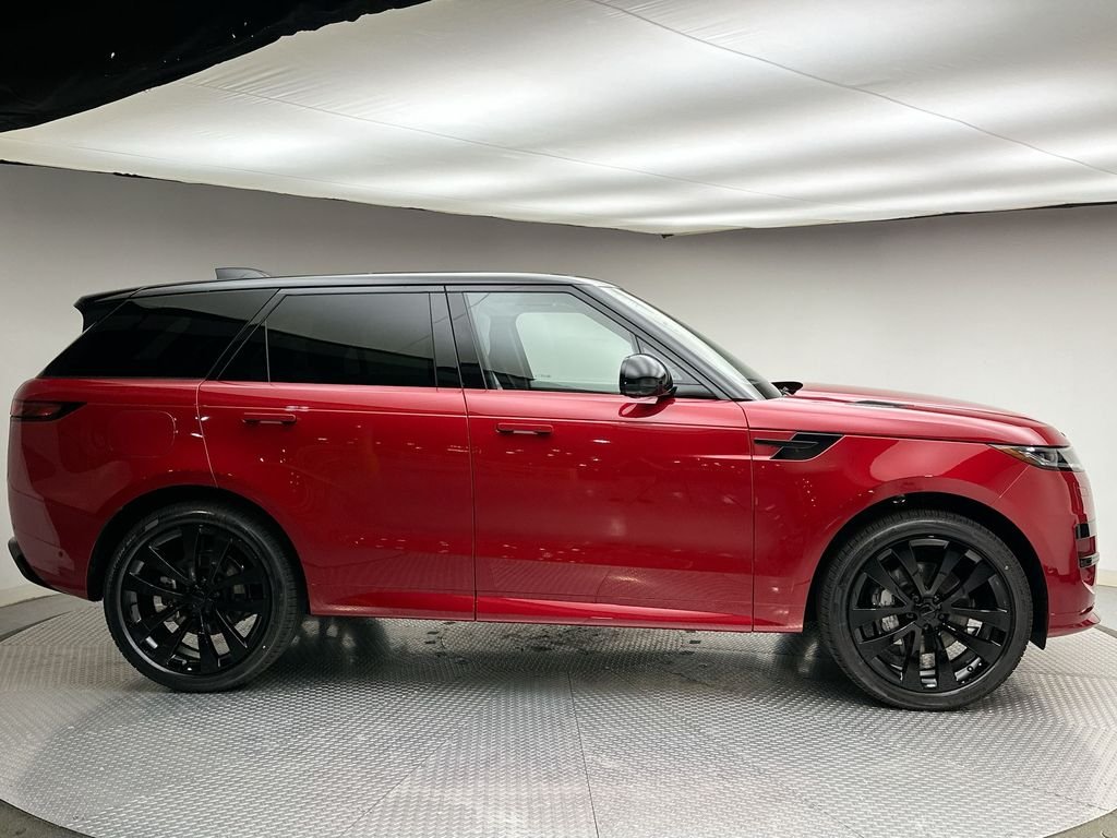 New 2026 Firenze Red Metallic Land Rover Dynamic SE image 4