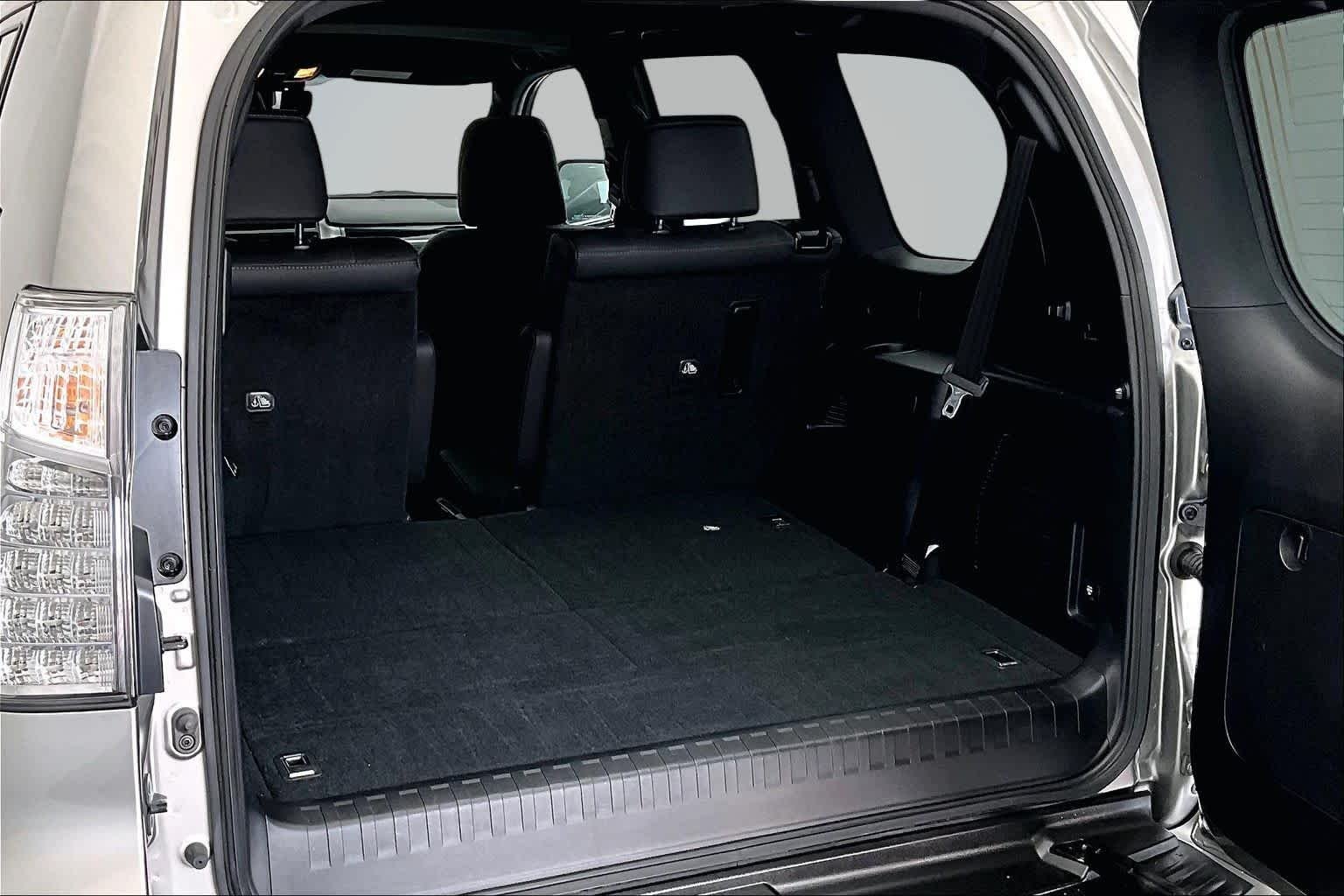 2023 Lexus GX PREMIUM - Photo 19