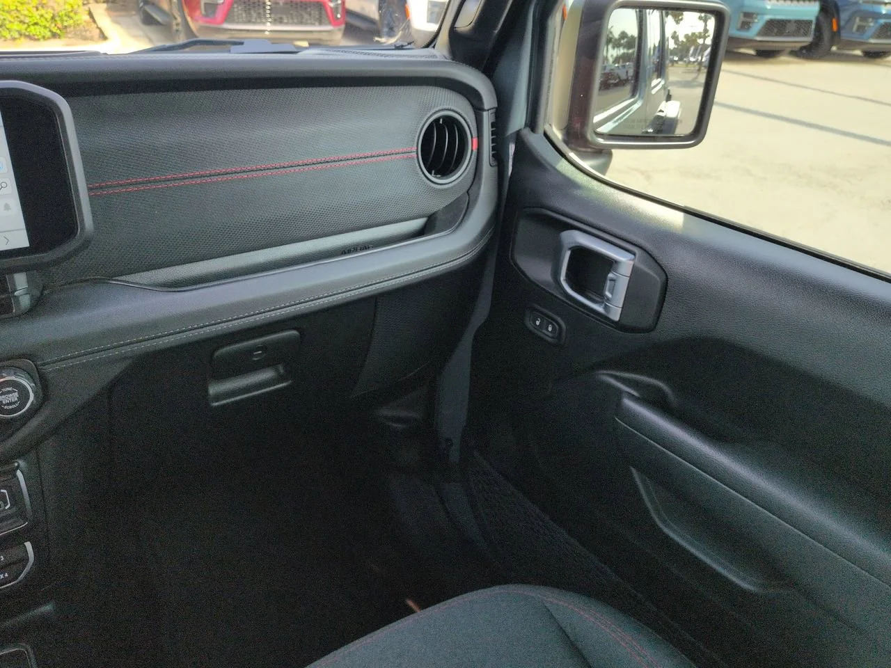 Used 2024 Anvil Clear Coat Jeep Rubicon image 15