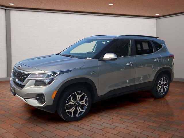 Certified Used 2021 Gray Kia EX image 28