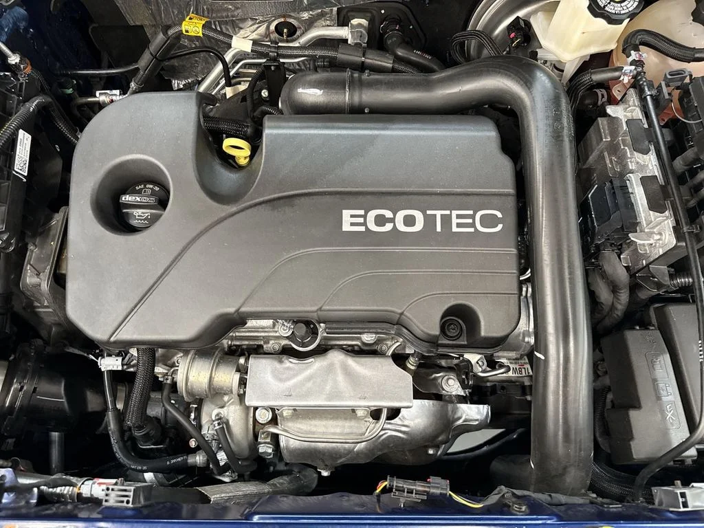 Used 2022 Blue Chevrolet LT image 33
