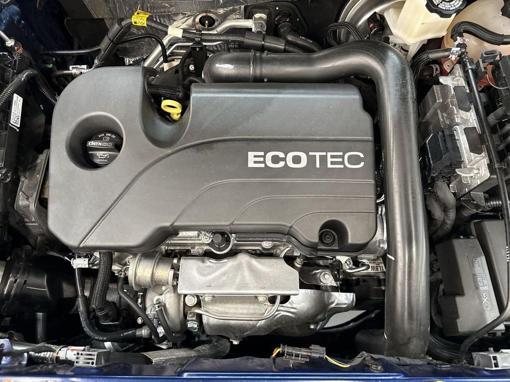 Used 2022 Blue Chevrolet LT image 33