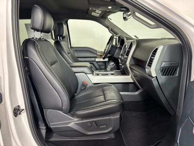 Used 2019 White Platinum Ford Lariat image 4