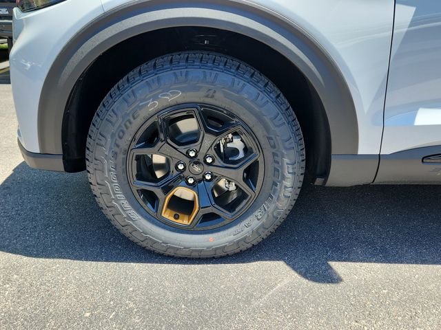 New 2026 Space White Metallic Ford Tremor® image 12