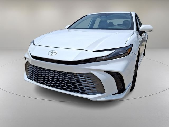 Used 2025 White Toyota SE image 4