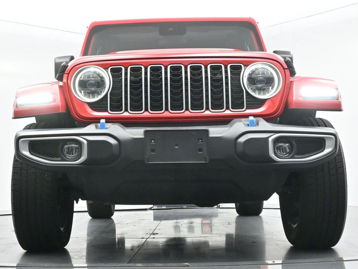 Used 2024 Firecracker Red Clearcoat Jeep Sahara image 39