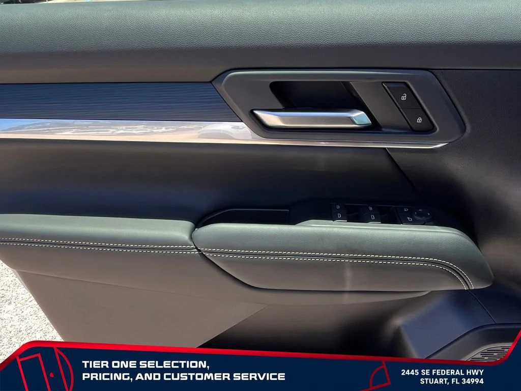 New 2026 Summit White GMC Elevation image 23